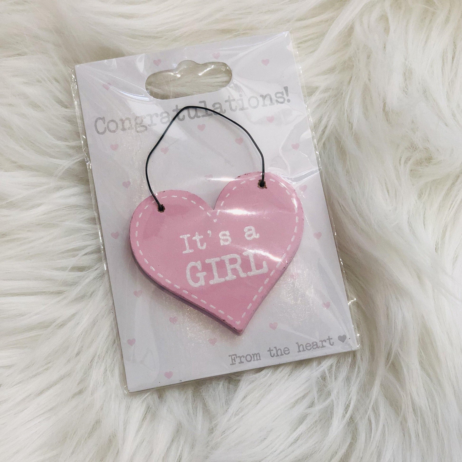 It’s a Girl Heart Hanger | Oscar & Me | Baby & Children’s Clothing & Accessories